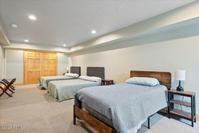 41-Bedroom