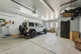 20_Garage_high_4221329